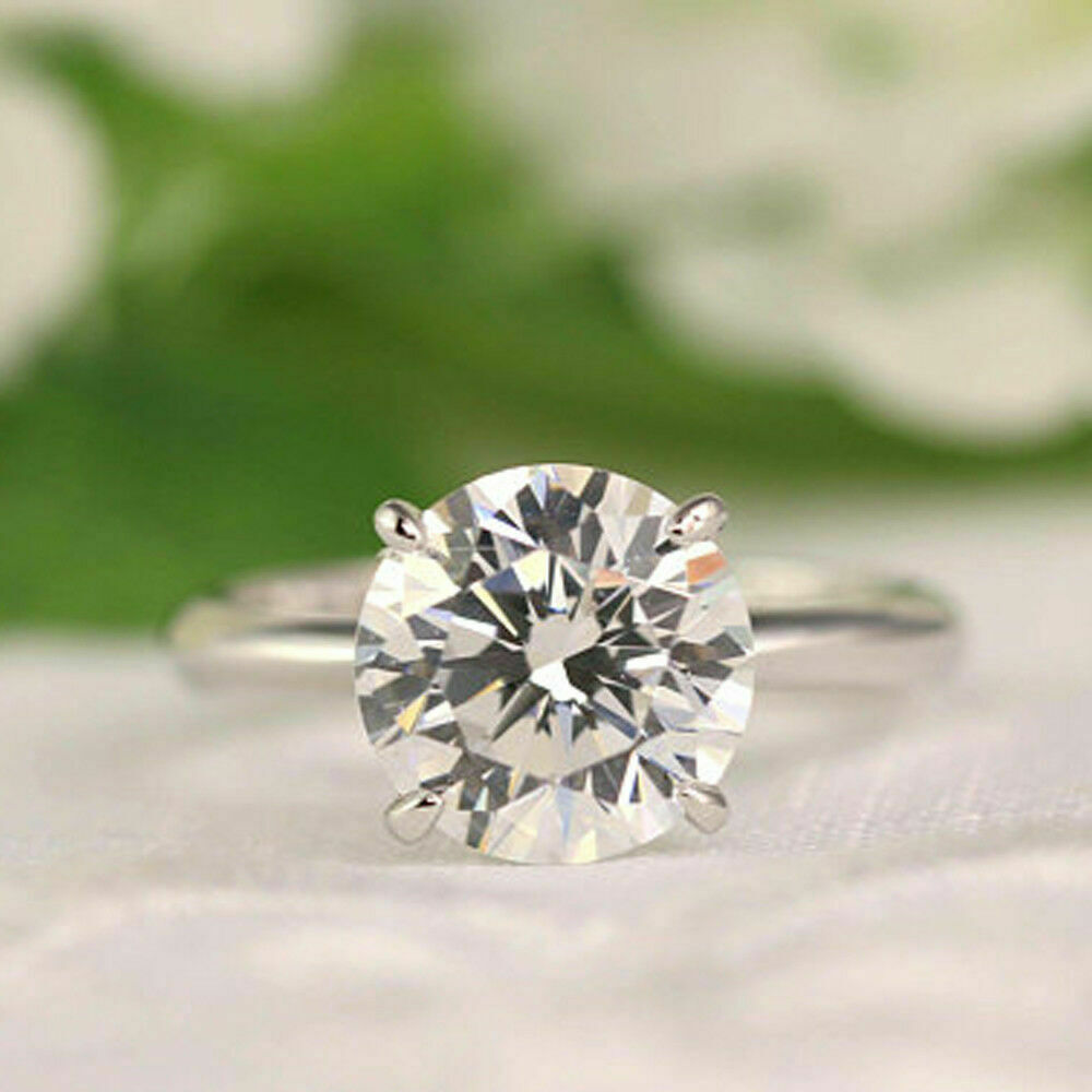 3.00 Ct Round Cut VVS1 Diamond Solitaire Engagement Ring 14K