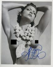 Alyssa Milano Signed Autographed Glossy 8x10 Photo - COA/HOLOS - $79.99