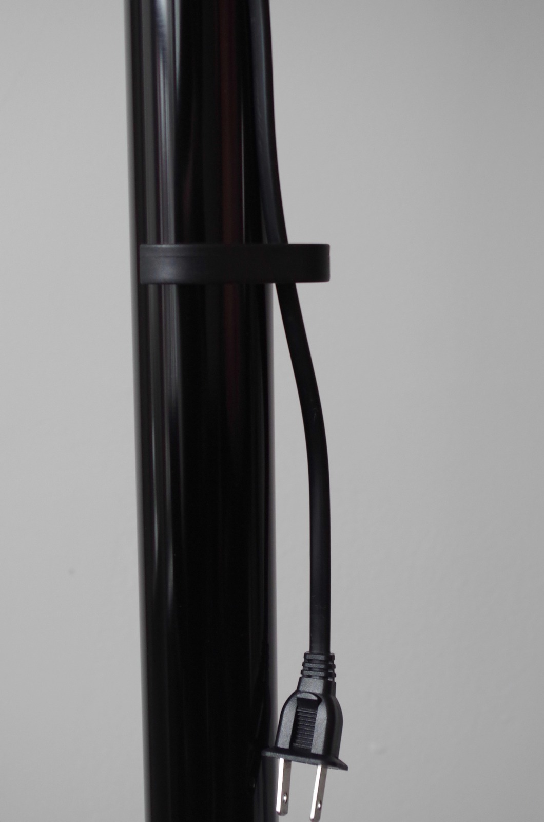 MOFO Pole Modern TV Stand. No tools! Entertainment Units, TV Stands