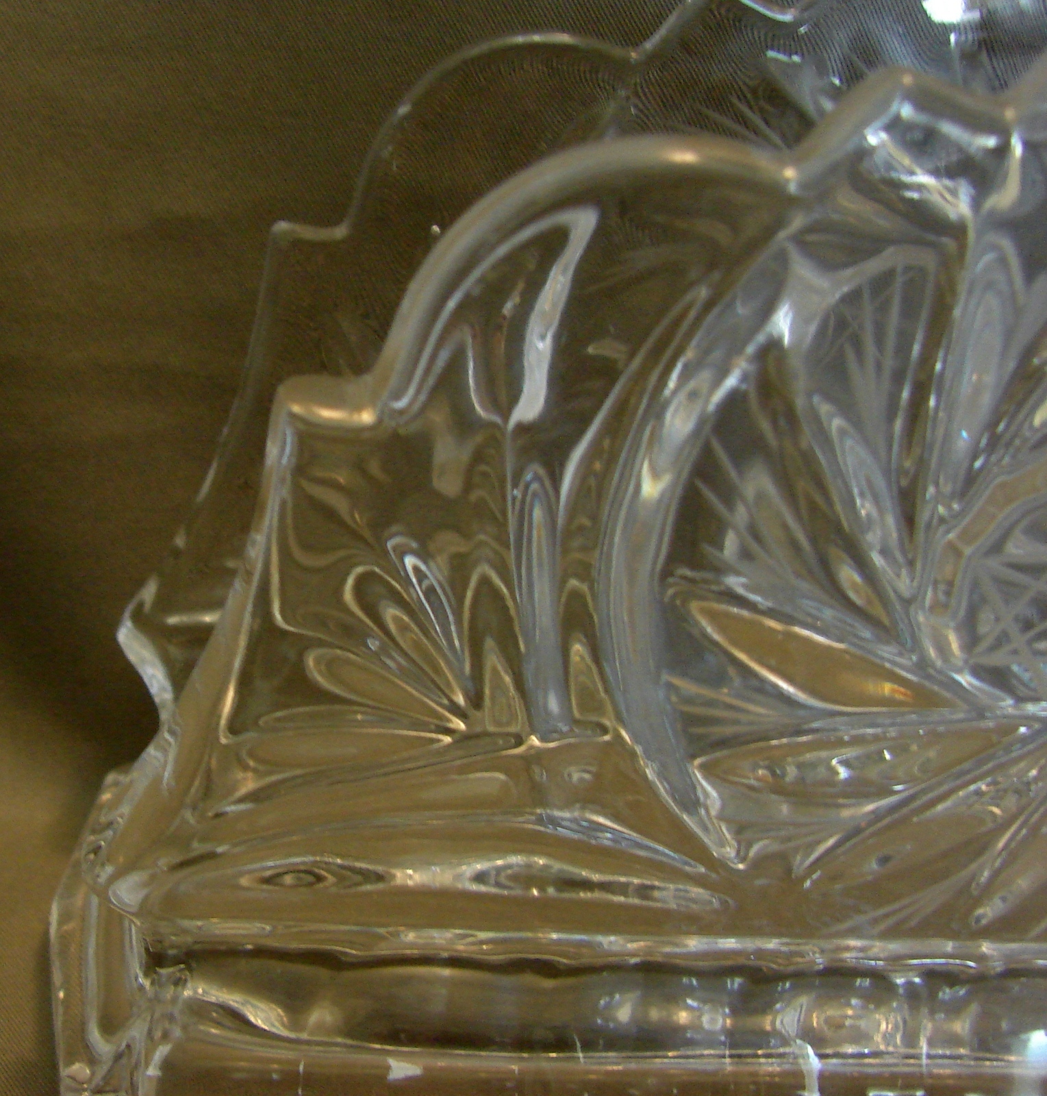 ABP Pinwheel Design Crystal Cut Glass Napkin or Mail Holder Pottery