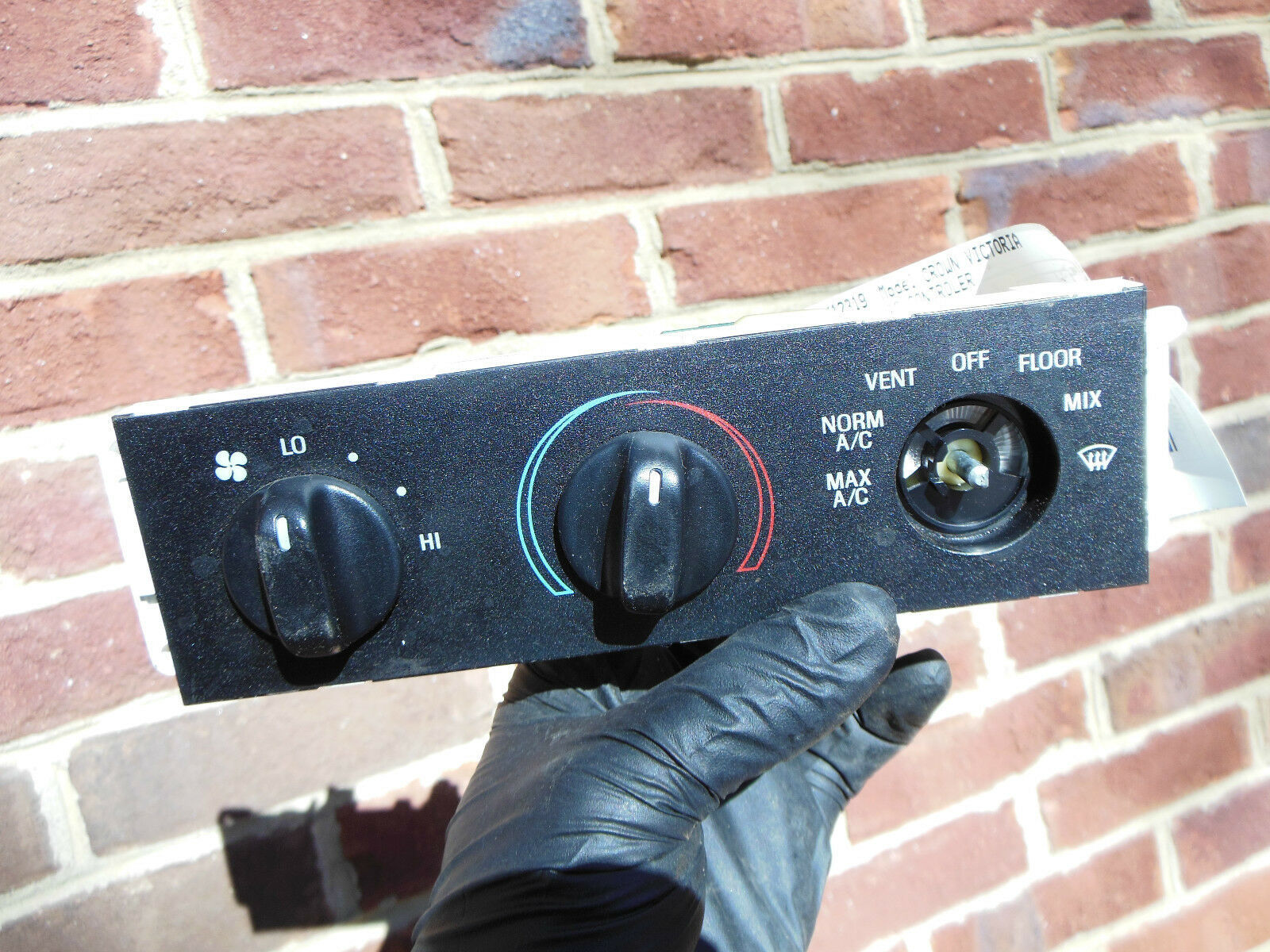 9105 CROWN VICTORIA 95 96 97 OEM TEMP AC HEAT CLIMATE CONTROL PANEL