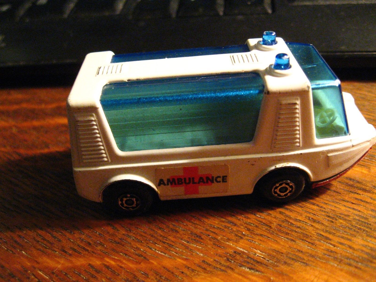 Matchbox Vintage Stretch Fetcha 1971 Ambulance Car Lesney England