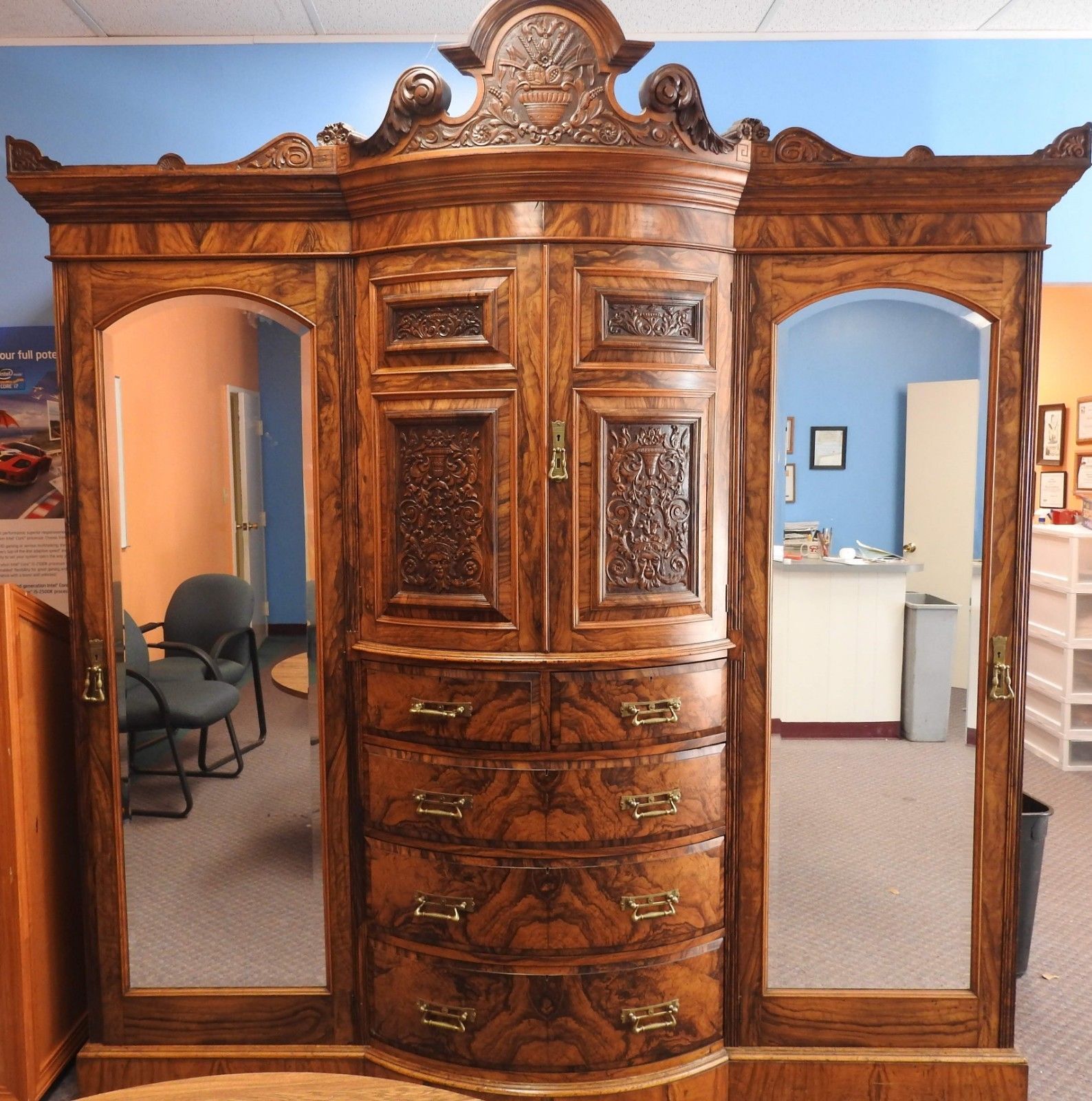 Maple and Company Wardrobe Armoire Hobbs Co Lever London Paris Buenos