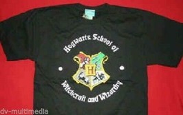HARRY POTTER-Hogwarts School of Witchcraft &amp; Wizardry Jrs T-Shirt ~NEVER... - $20.94