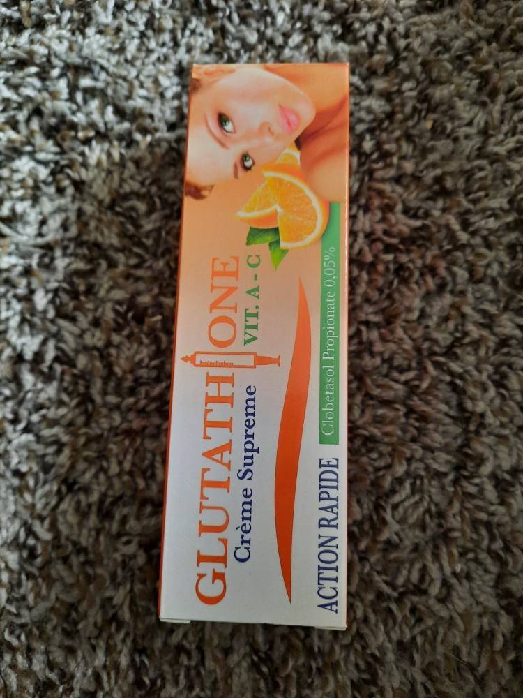 Abebi white supreme Glutathione injection tube cream + vitamin c .50g(1pack)