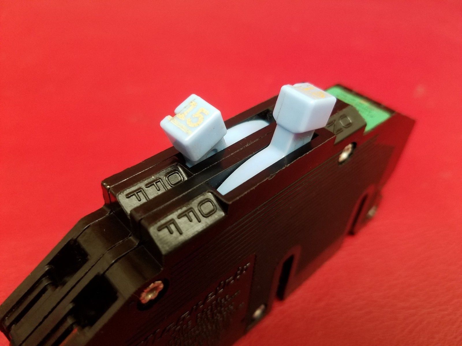 NEW IN BOX ZINSCO 15 Amp 3/4" RC38 BREAKER TWIN GTE Sylvania Circuit Breakers