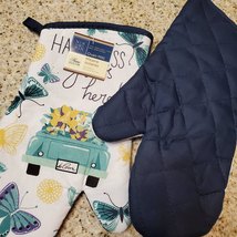 Oven Mitts set of 2, blue, Happiness Grows Here, Cottagecore Farmhouse kitchen image 3