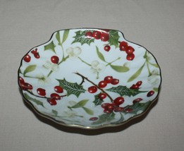 Rochard Shell Trinket Dish Limoges France Holly and Berries - $10.84