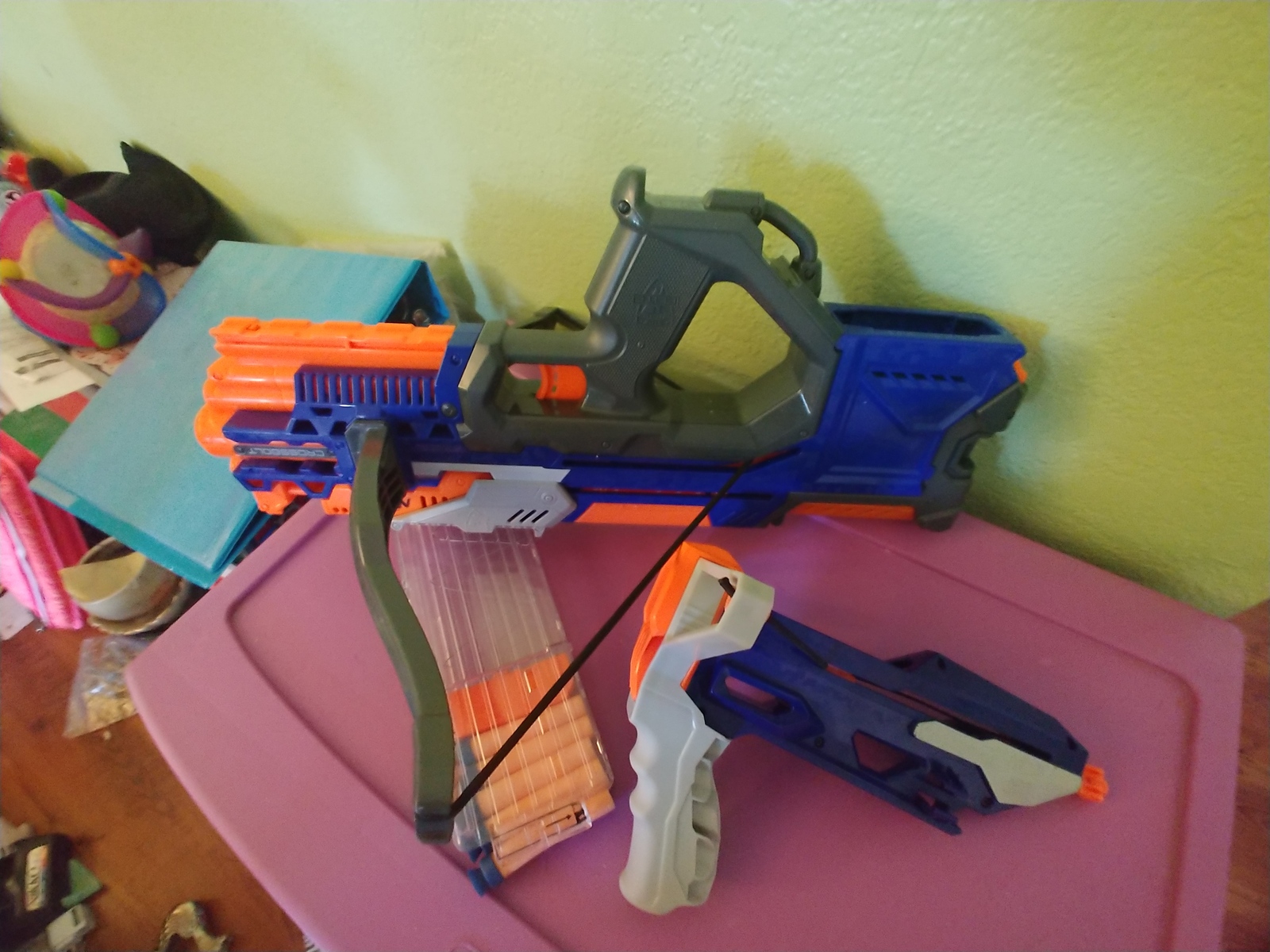 Nerf N-Strike Elite Crossbolt Blaster Crossbow Dart Gun Elite w/Cip ...