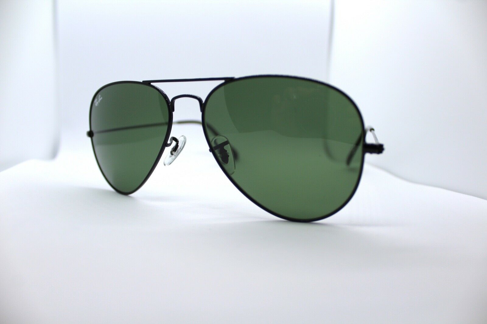 Ray Ban Aviator Sunglasses Rb3025 L2823 58mm Black Frameg 15 Crystal Green Lens Sunglasses 