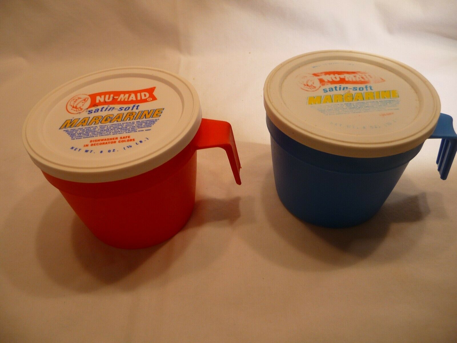 Nu-Maid Margarine Cups with lids, set of 2 - Measuring Cups, Spoons