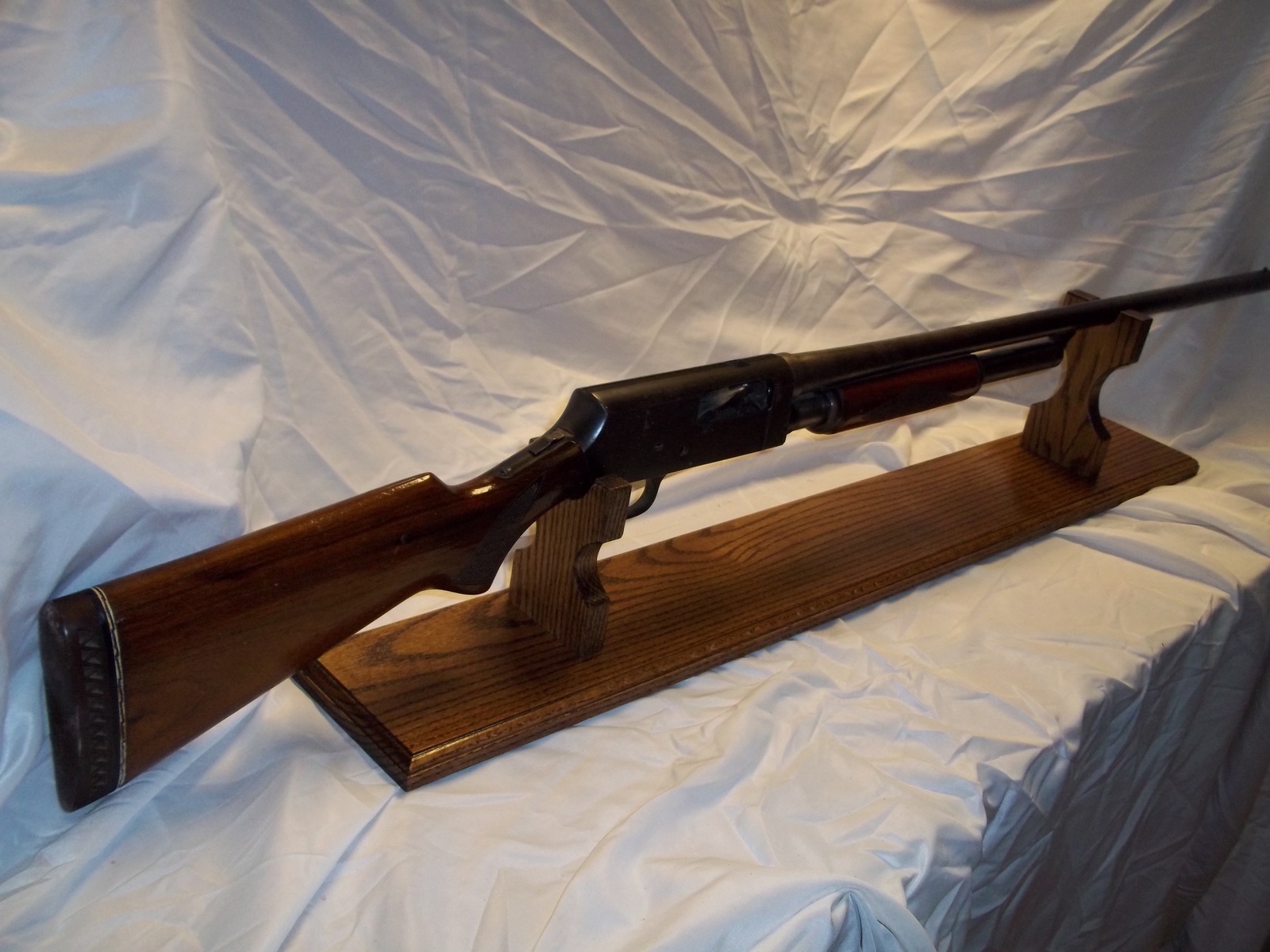 Handmade Mantle Style Gun Display Rack for Rifle Walnut Finish Other