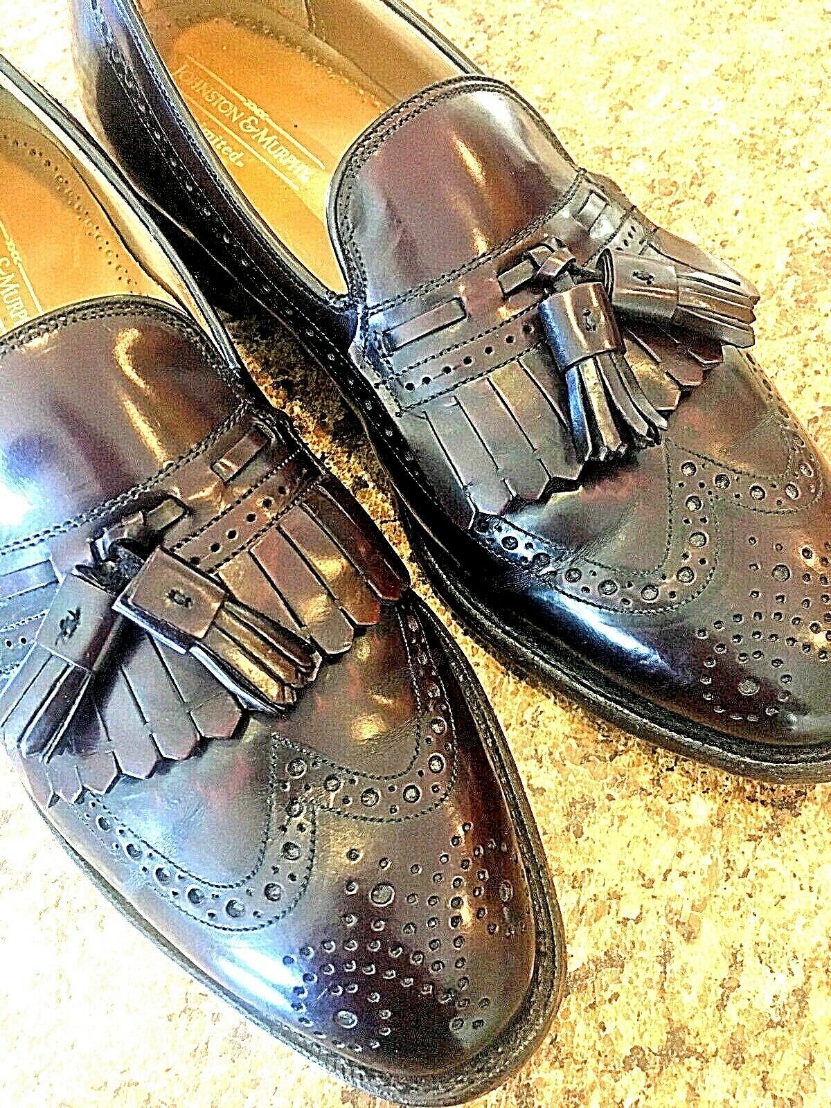 johnston and murphy burgundy wingtip