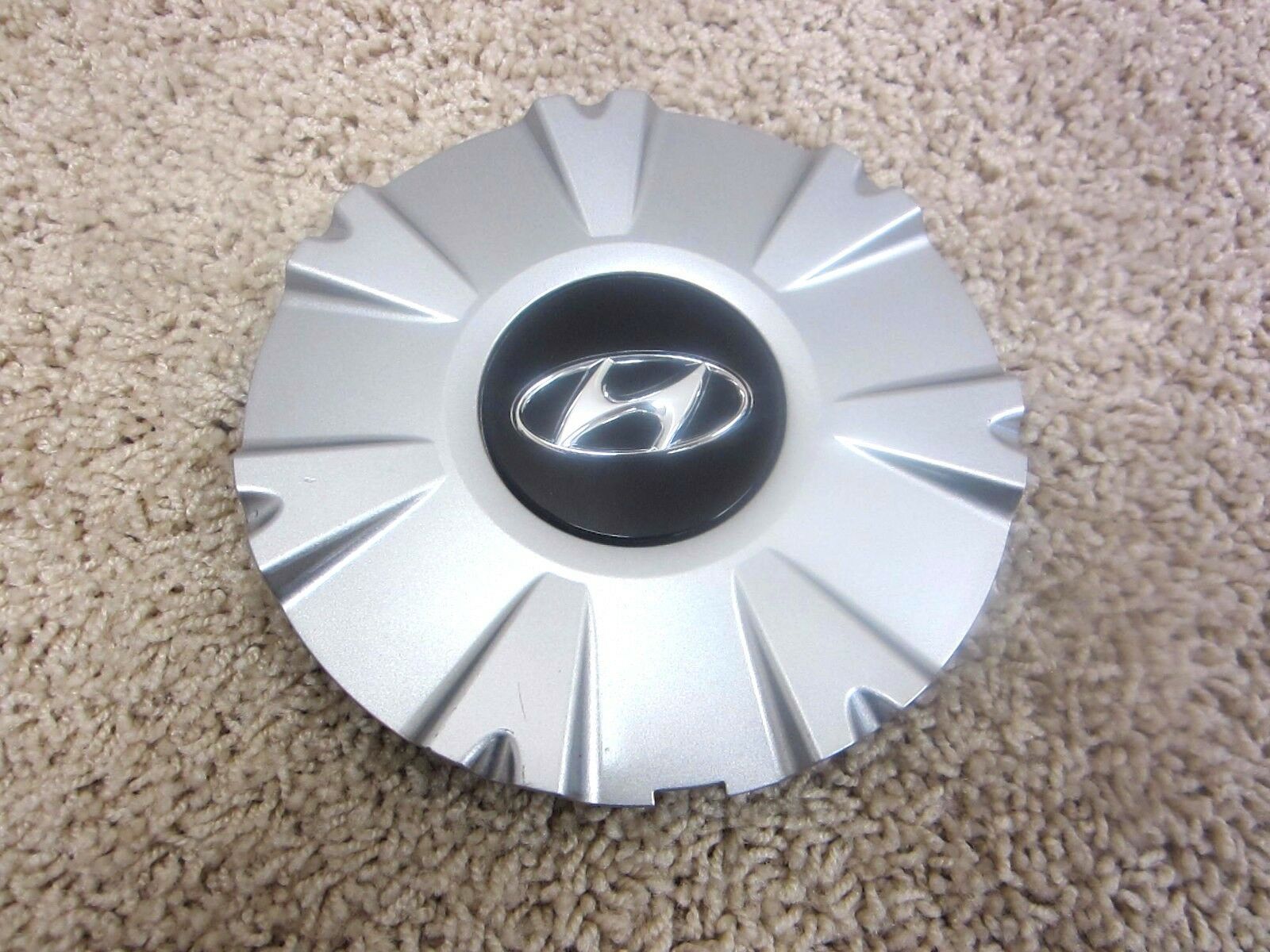 2015 2016 HYUNDAI SONATA OEM ALLOY WHEEL CENTER CAP 52960C1300 574N
