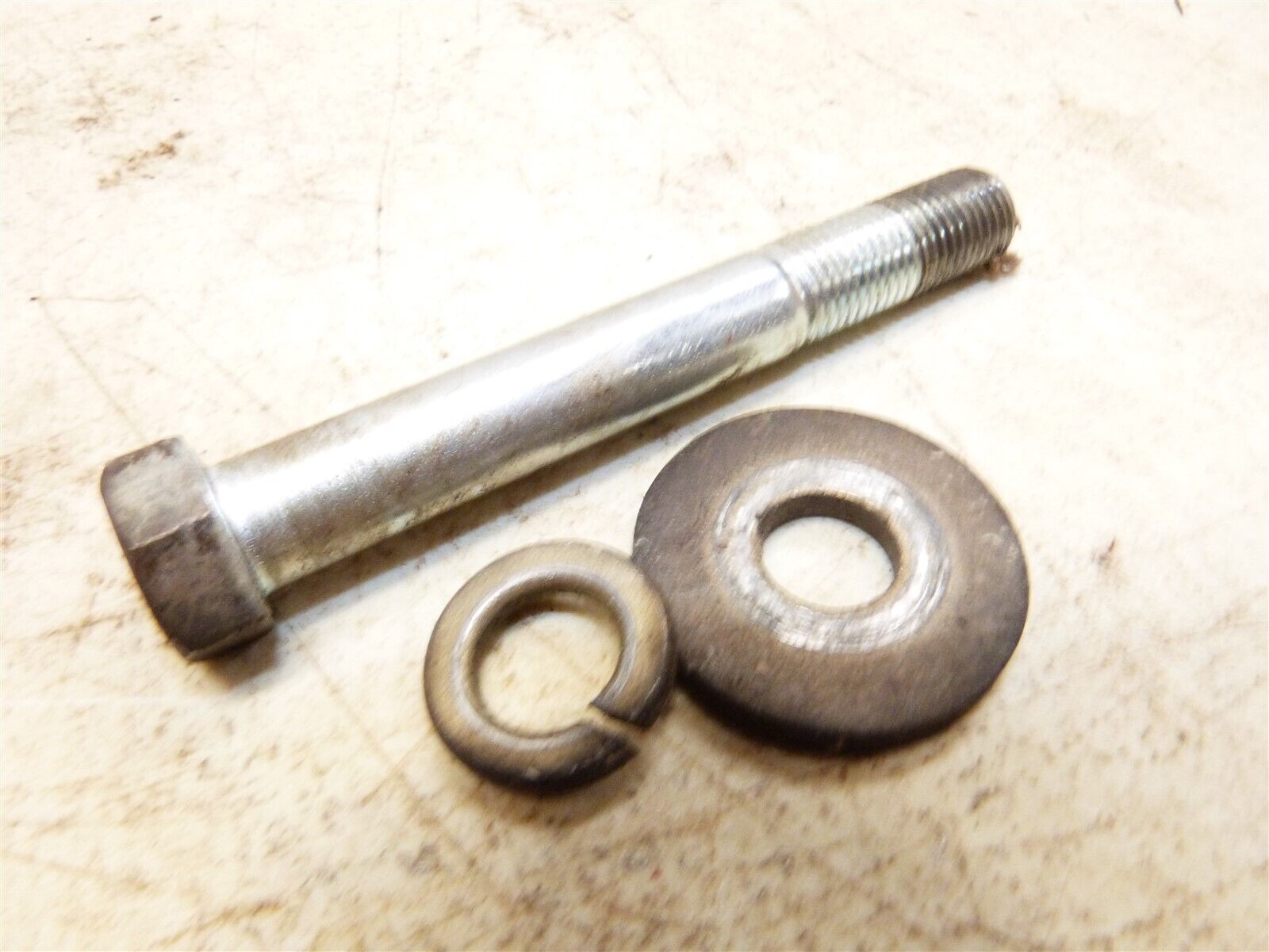 MTD TroyBilt Bronco Tractor Kohler Courage SV540 18hp Engine Pulley Bolt Lawn Mower Parts