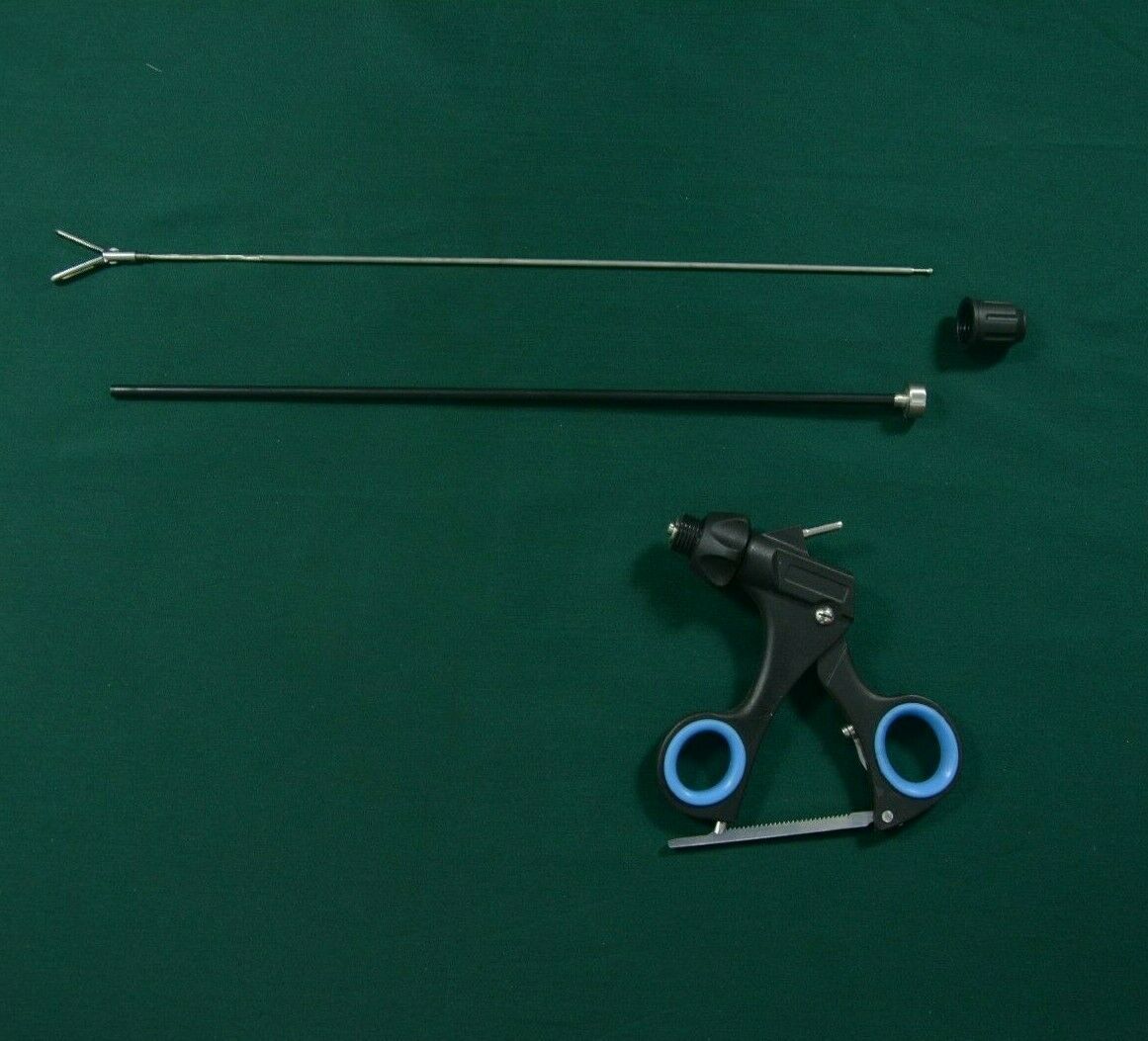 Laparoscopic Fenestrated Short Jaw Insulated Shaft Grasper Forceps