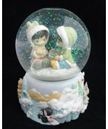 Precious Moment Musical Snowglobe 2001 Merry Xmas Enesco Water Globe Winter - $19.75