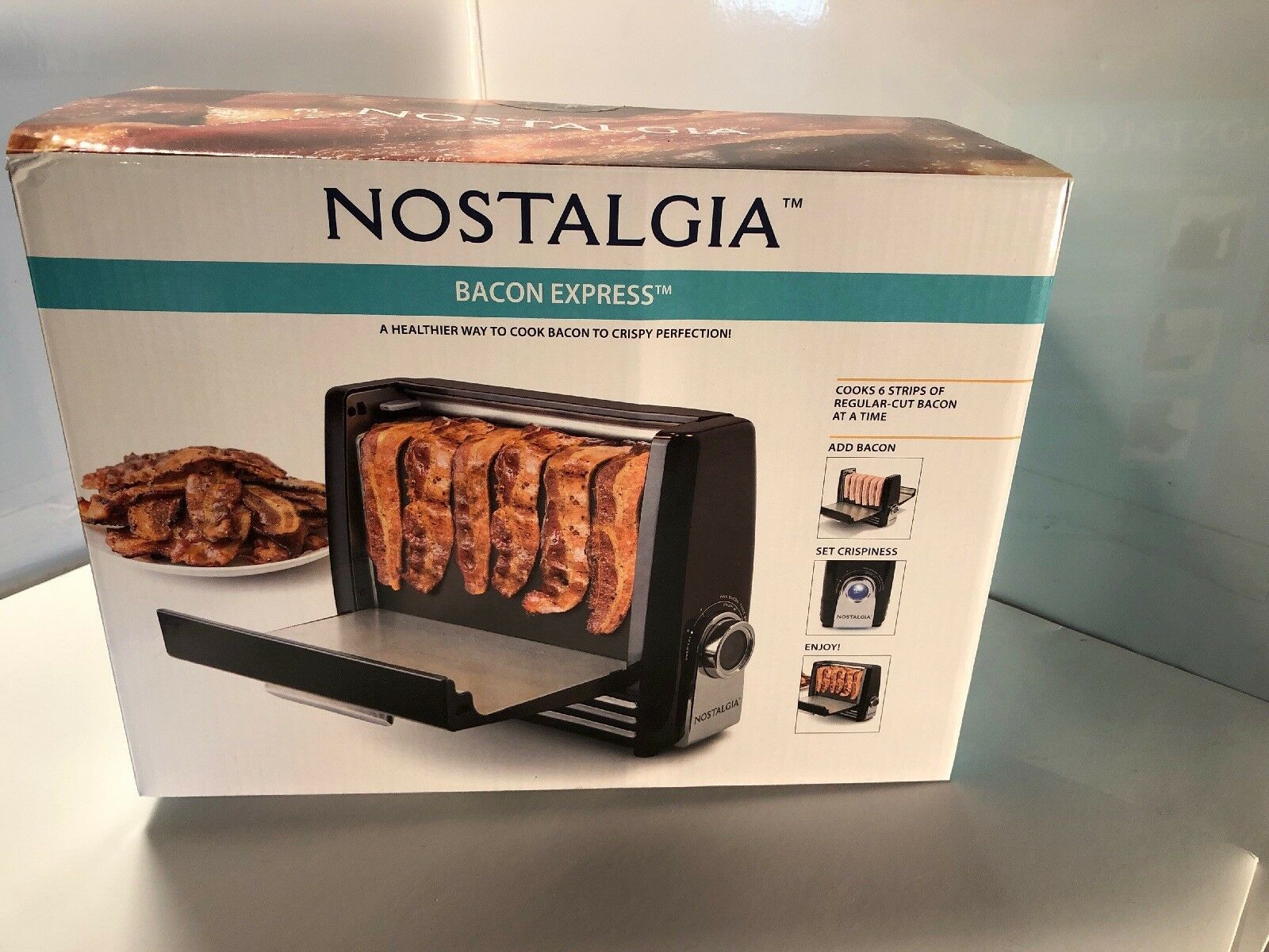 Crispy Bacon Grill Machine Nostalgia BCN6BK Cooking Bacon Express NEW Toasters