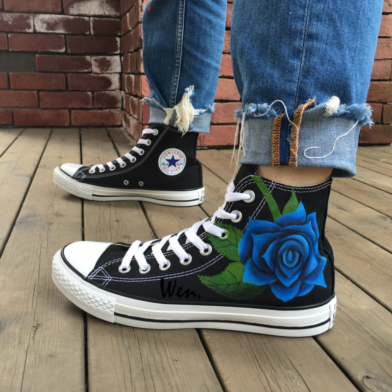 black converse with roses