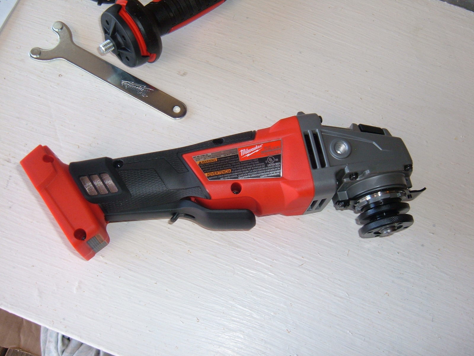 thumbnail image 2 of I-tools - Milwaukee 2880-20 M18 FUEL 4-1/2\" / 5\" Grinder Paddle Switch... 2 of 10