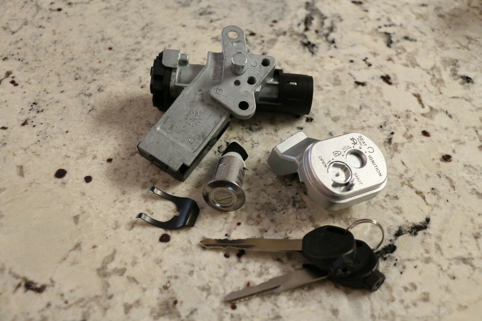 Fits Honda Ignition Key Switch 06 07 08 09 CHF50 Metropolitan Lock Set