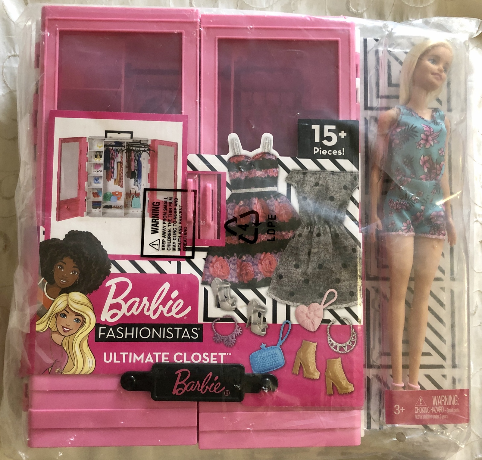 barbie fashionistas ultimate closet portable fashion toy with doll