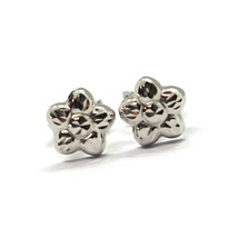 18K WHITE GOLD KIDS EARRINGS, FINELY HAMMERED MINI FLOWER DAISY, 0.28 INCHES image 2