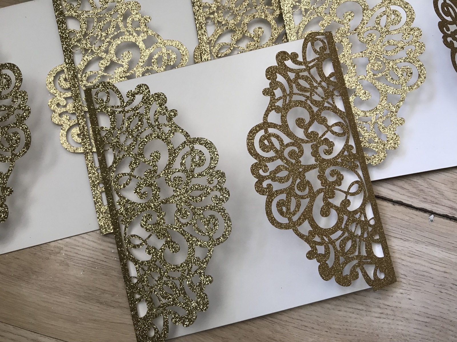 50pcs Glitter Paper Gold Laser Cut Wedding Invitations,Invitations