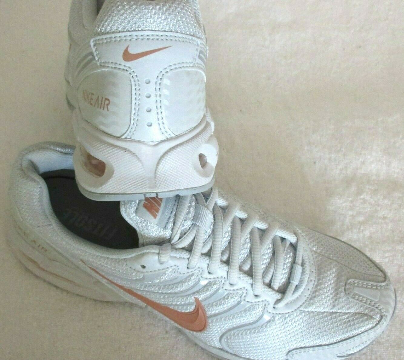 nike shoes for women rose gold