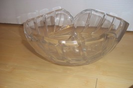 MARKED WATERFORD MARQUIS BOWL PALMA PATTERN CLEAR GLASS LG HEAVY 3.5&quot;TX9... - $14.36