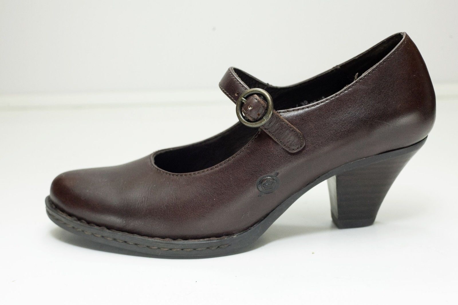 born mary jane heels