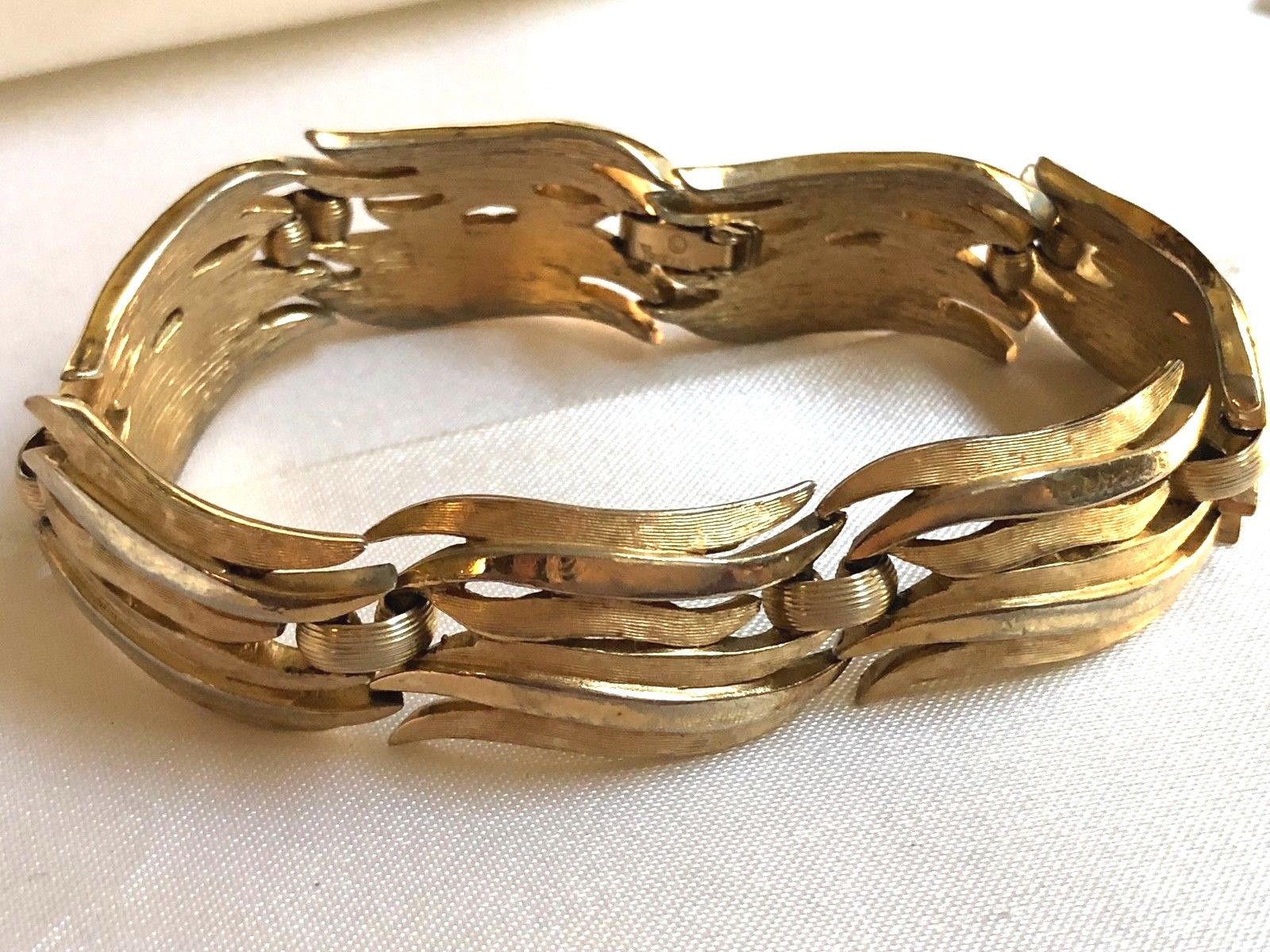 trifari m gold bracelet