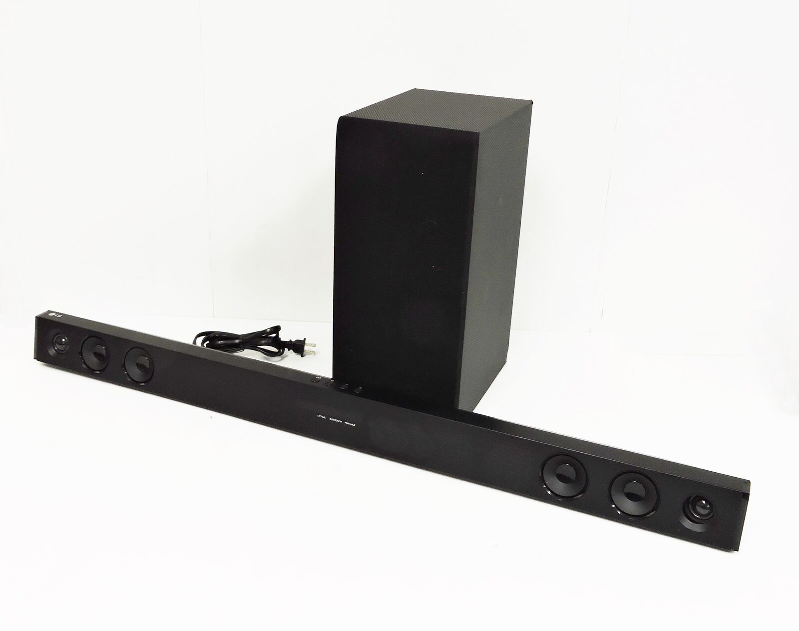 LG SH3K Wireless Soundbar w/ SPH4BW Subwoofer System Home Speakers