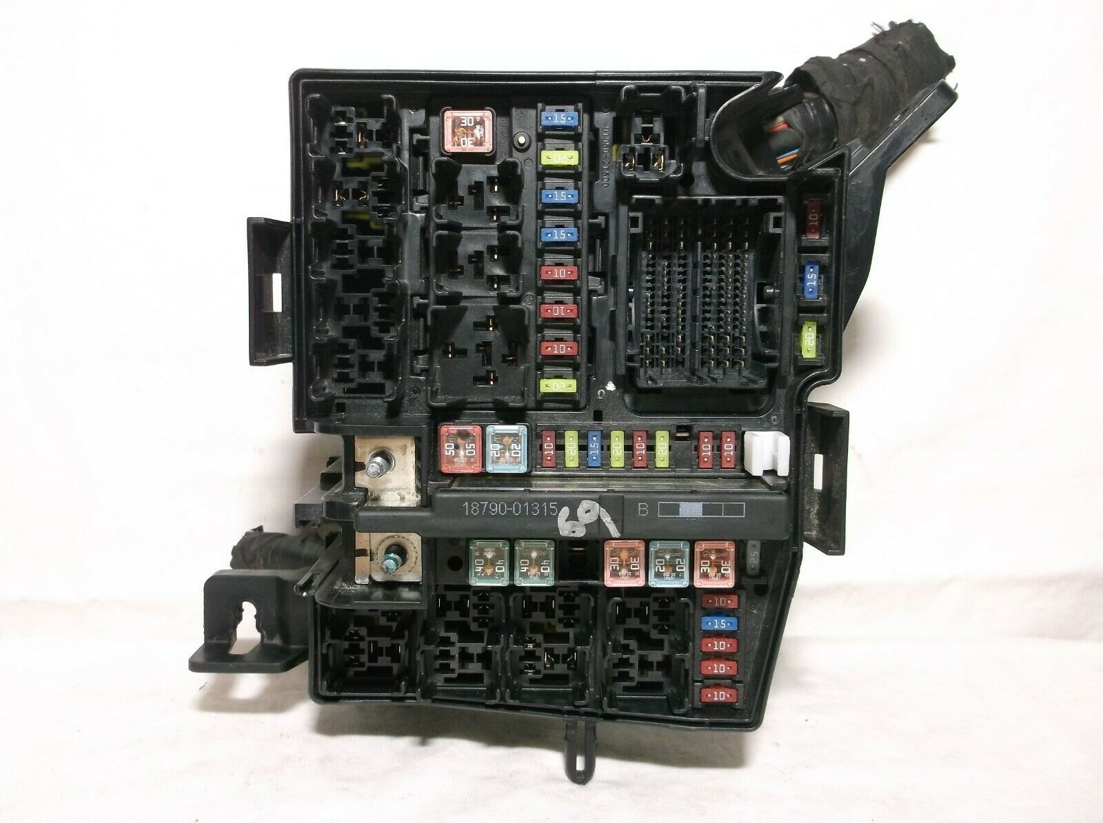 111213 KIA OPTIMA HYBRID/ 2.4L/ ENGINE BAY/ FUSE/ RELAY/ BOX