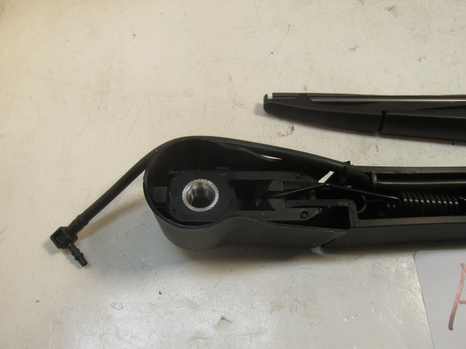 Cadillac Escalade ESV EXT 2013 Rear Window Wiper Arm Blade Set 12