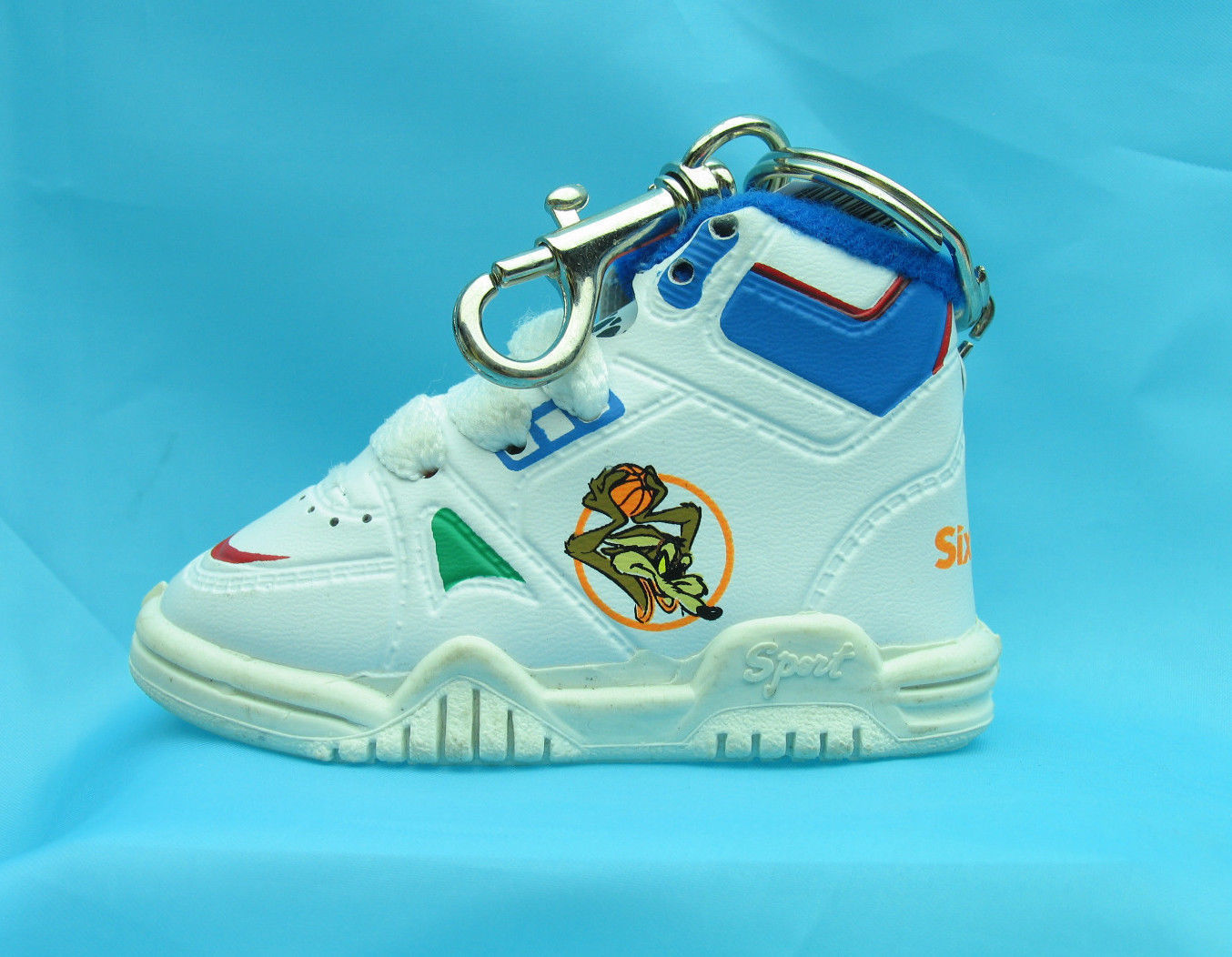 wile e coyote spring shoes