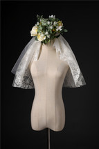 Shoulder Length Wedding Bridal Veils Layer Flower Lace Tulle White Bridal Veils  image 1