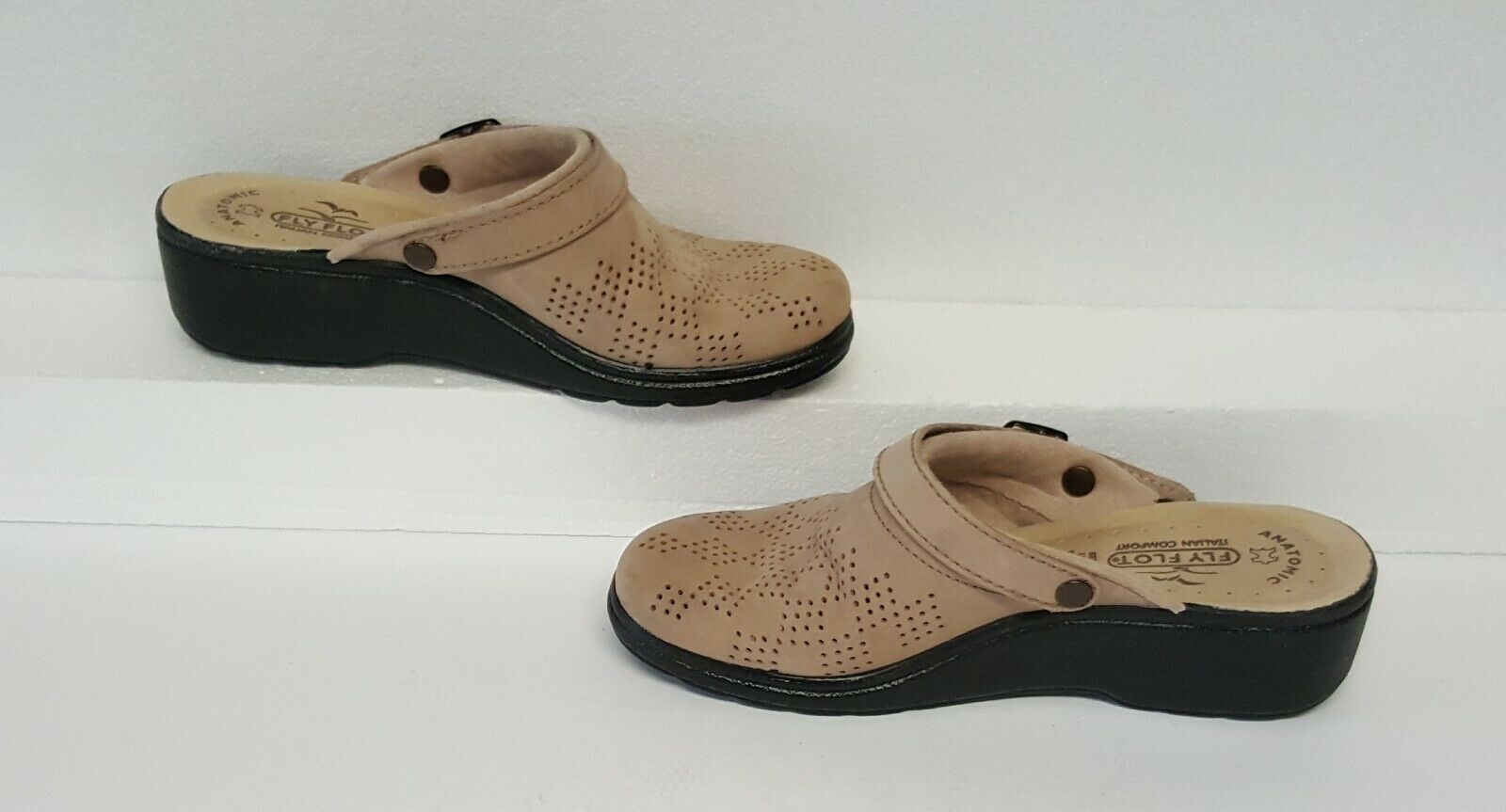 fly flot leather clogs