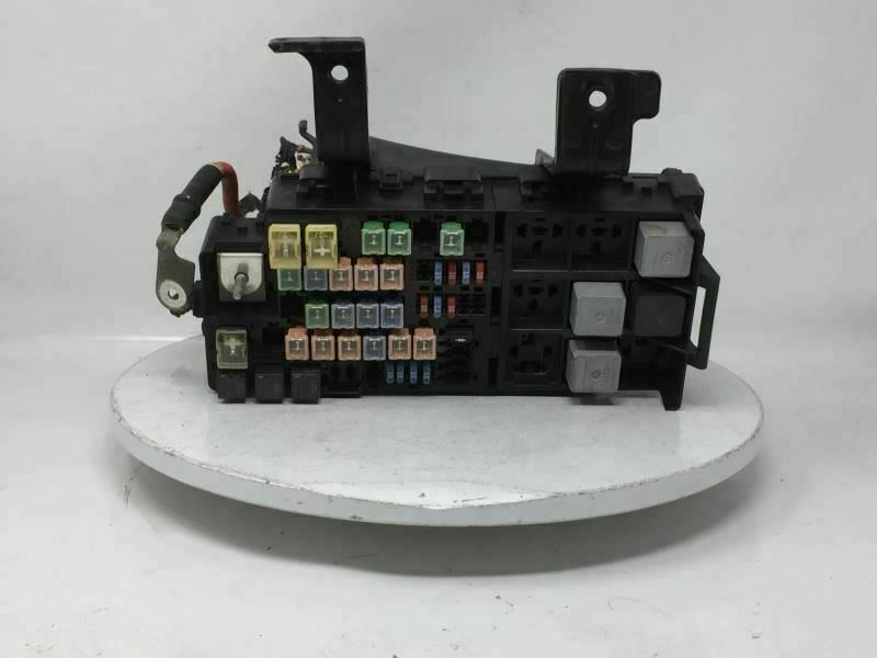 20072010 Lincoln Mkz Fusebox Fuse Box Relay Module 9810 Switches / Controls