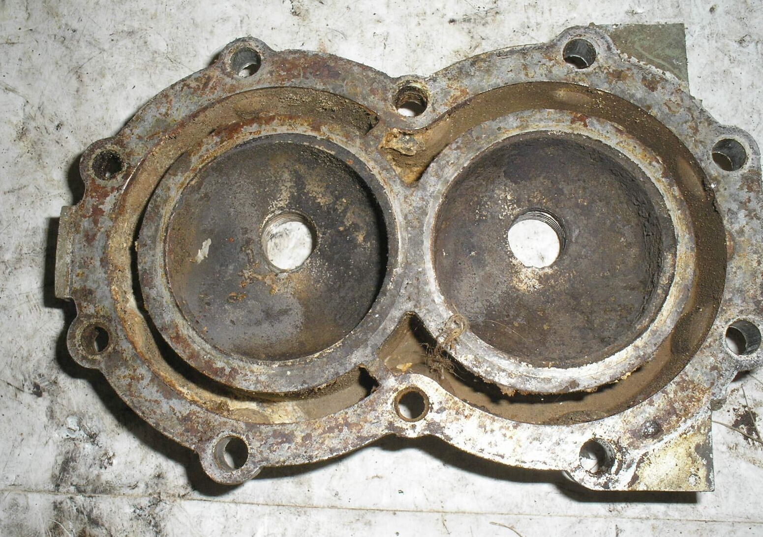 1950 5 HP Elgin Sears Roebuck Outboard Cylinder Head - Powerhead Components