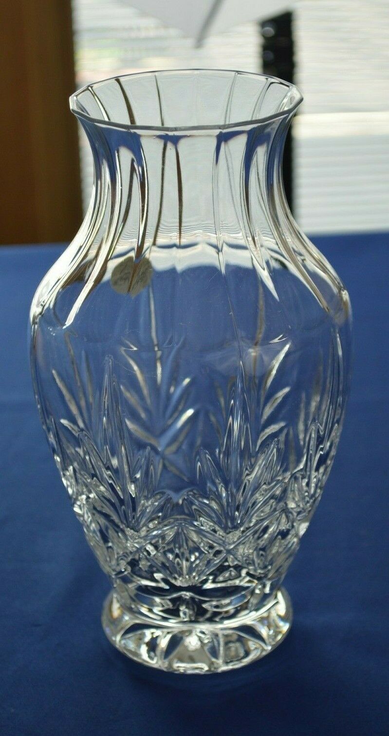 Cristal d'Arques Crystal Vase Pineapple Pattern 9 1/8" tall J.G. Durand, Cristal d'Arques