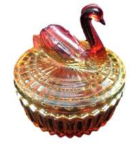 Jeannette Glass Swan Powder Box, Amberina Depression Glass - $19.99