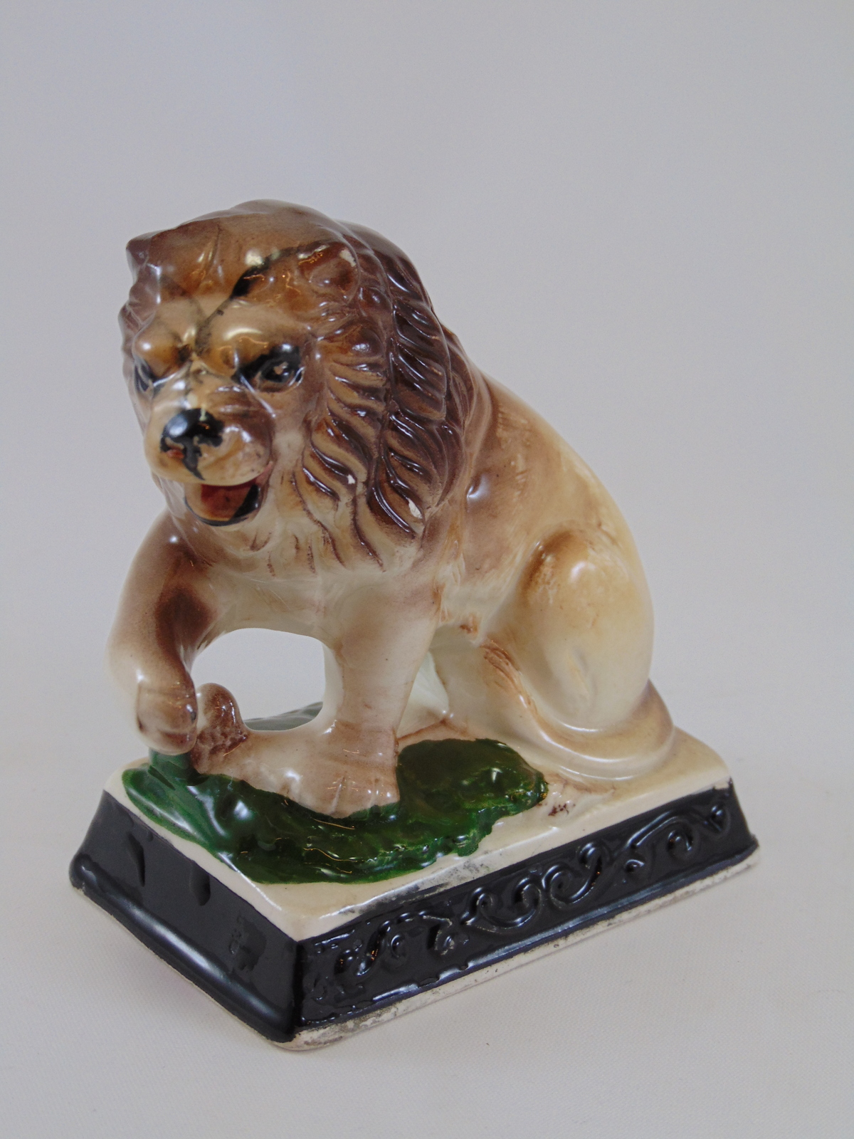 Vintage Lion Figurine figure made in Japan Animals