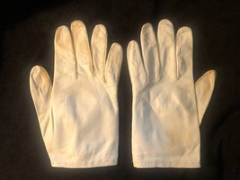 Women&#39;s Vintage White Leather Gloves - $18.00