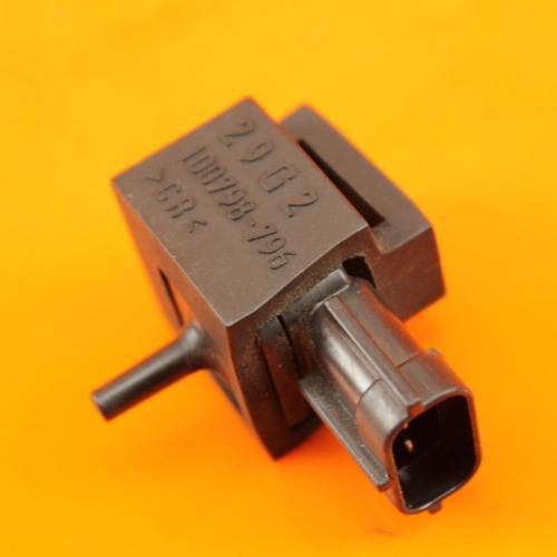 2007 2008 SUZUKI GSXR 1000 OEM MAP MASS AIR FLOW PRESSURE SENSOR 15630