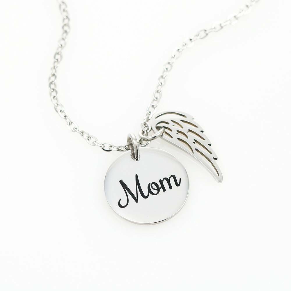 up to 50 off outlet Mom Conmemoración Collar Love Is