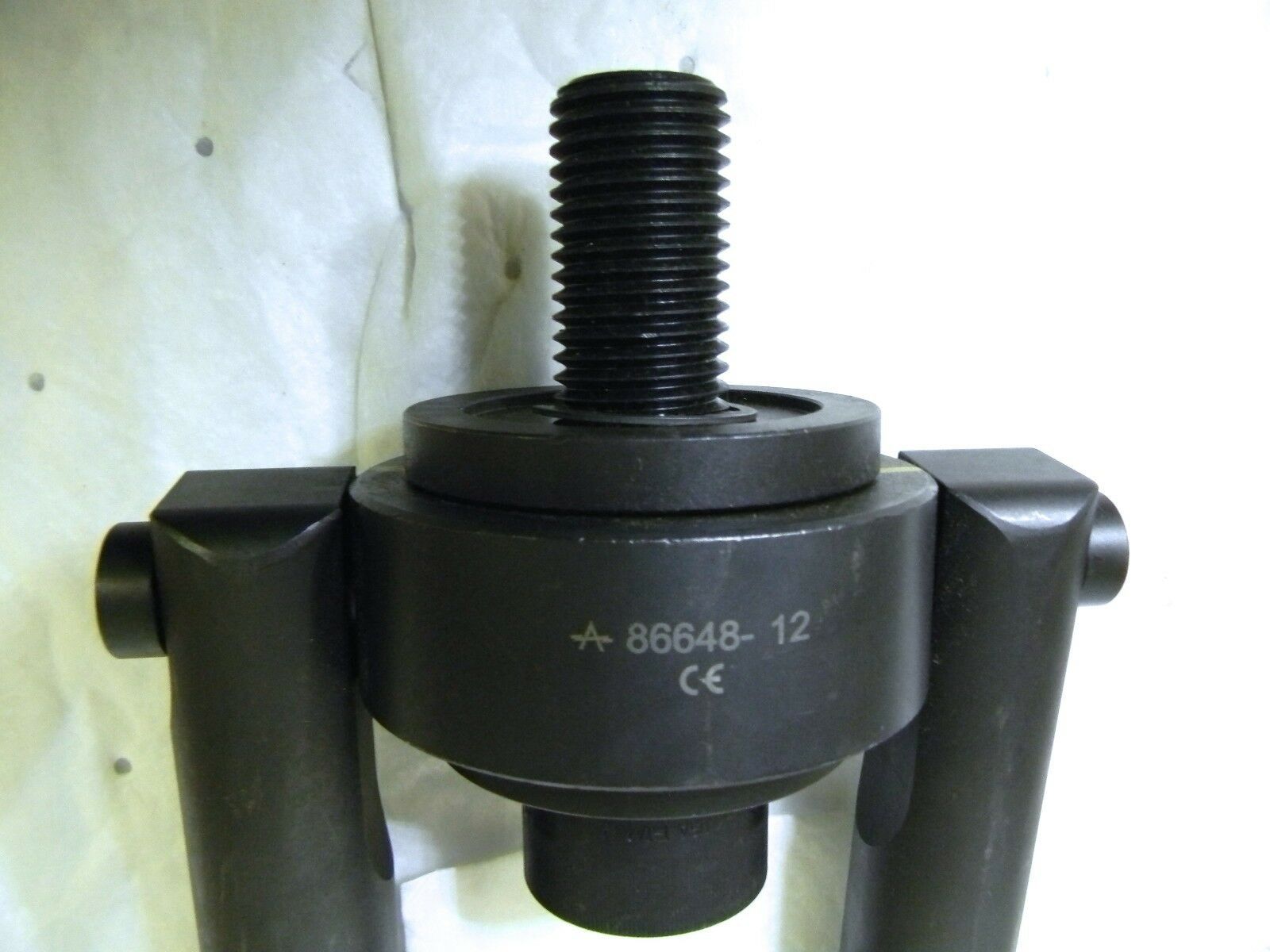 ADB Center Pull Hoist Ring 24000Lb Cpcty 800 Ft/Lb Torque Load 360º