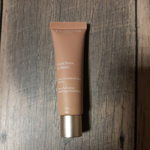 Primary image for Clarins Pore Perfecting Matifying Foundation 04 Nude Amber 1oz NWOB