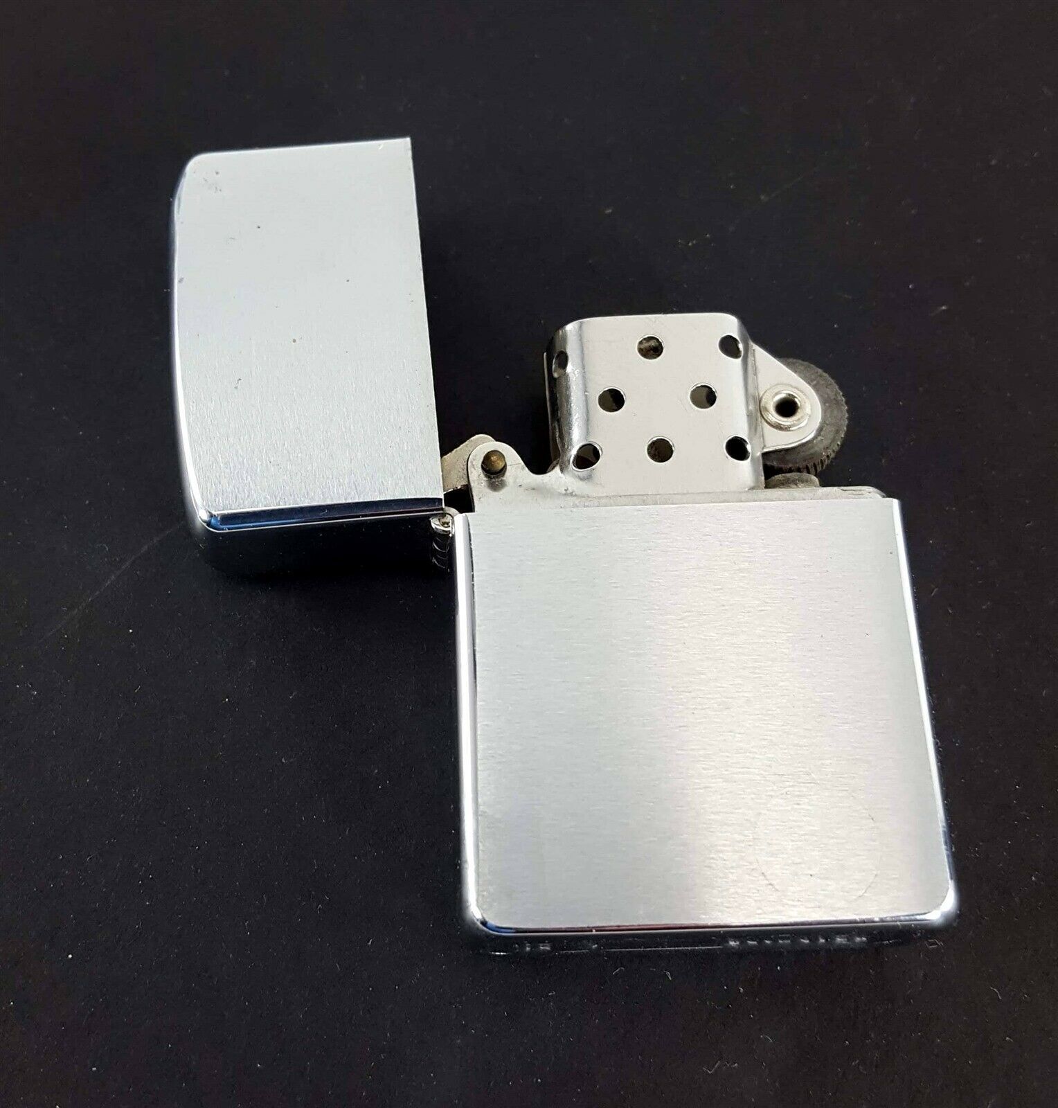 Vintage ZIPPO 1958 No. 200 Brush Finish Flip Top Lighter Unused in Box ...