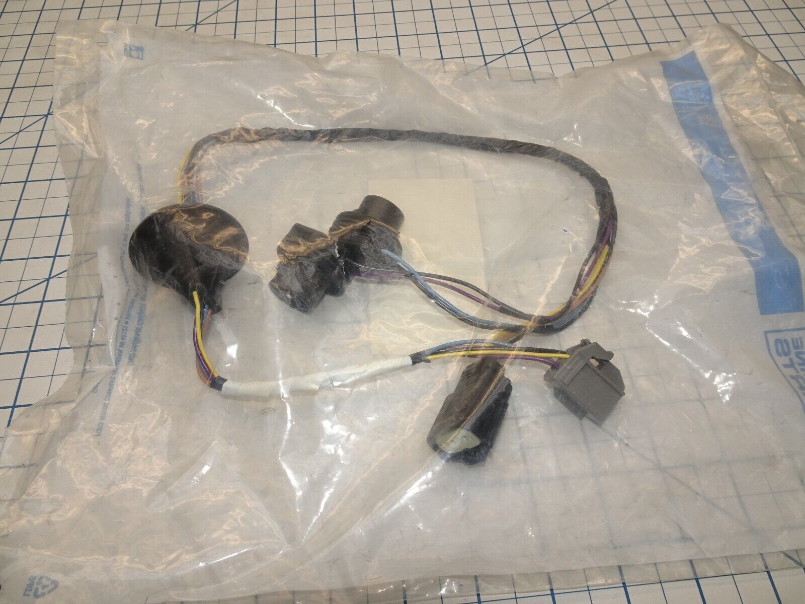 Ford BB5Z13410B Wiring Harness Pigtail Connector for Tail Light